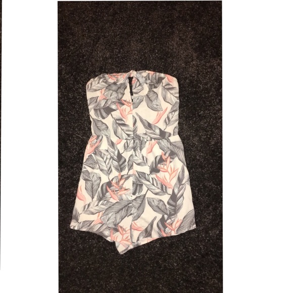 Romper - Picture 1 of 1